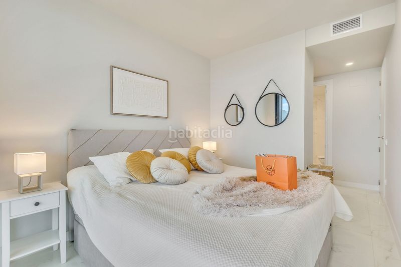 Foto f6150fd7-2f83-49e8-b4c6-8d94cd531643. Apartament amb aparcament piscina a Playa Poniente Benidorm