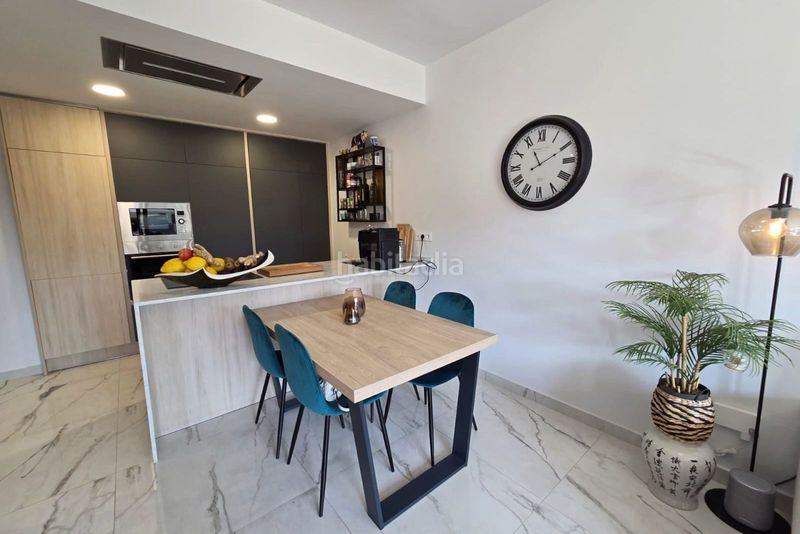 Foto 61d89e53-4e29-4d97-b659-8ecdf61c015e. Apartament amb aparcament piscina a La Florida Orihuela