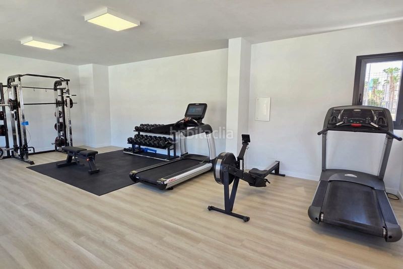 Foto 7d5c800d-ad8c-41c6-a743-4d25e57e5784. Apartament amb aparcament piscina a La Florida Orihuela