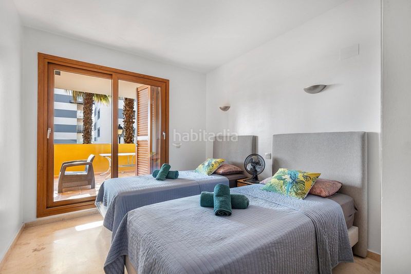 Foto 2fe261f3-5f6a-4afd-96e6-ef49d125b7af. Apartament amb piscina a Punta Prima Torrevieja