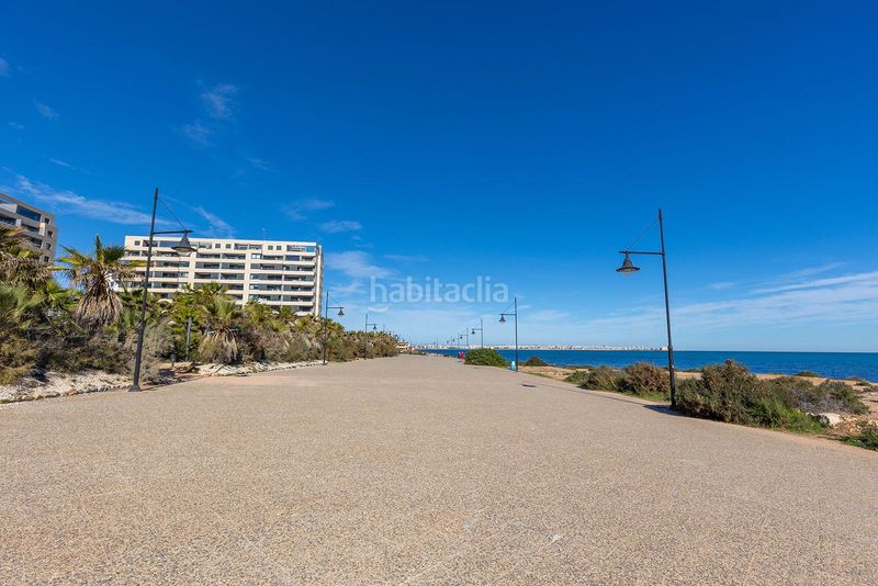 Foto 7709ded0-1dfc-4a26-87cd-7ab1c2f775dc. Apartament amb piscina a Punta Prima Torrevieja