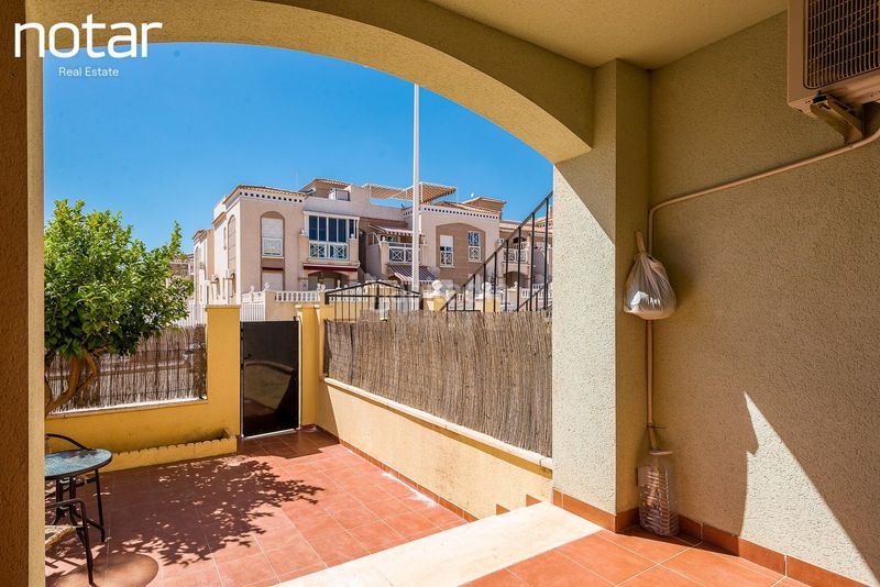 Foto 032c6d56-282a-4ca2-968f-9ae69ca67a3f. Apartament amb piscina a Aguas Nuevas Torrevieja