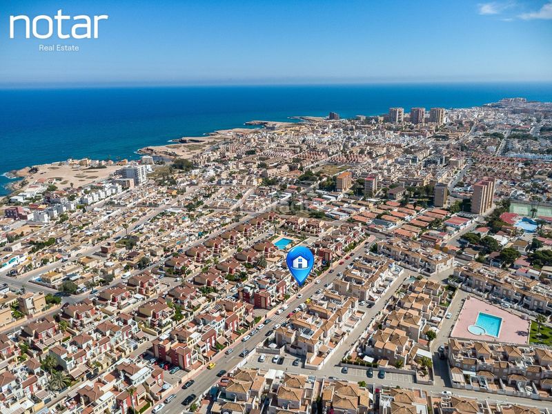 Foto 2710ac73-07f5-4d3a-9bfb-17d5304442fd. Apartament amb piscina a Aguas Nuevas Torrevieja