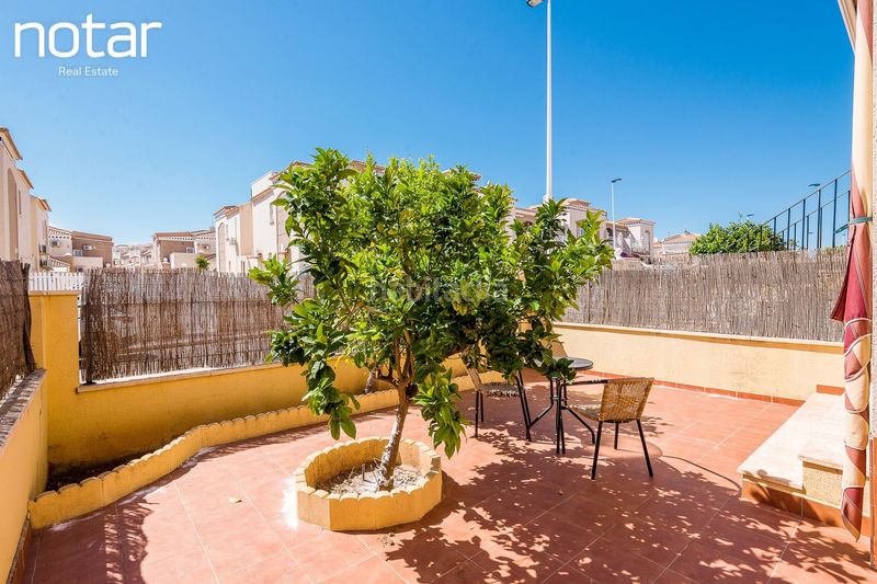 Foto 3ec09734-e2b5-4b70-83e9-e37f8e21fa0f. Apartament amb piscina a Aguas Nuevas Torrevieja