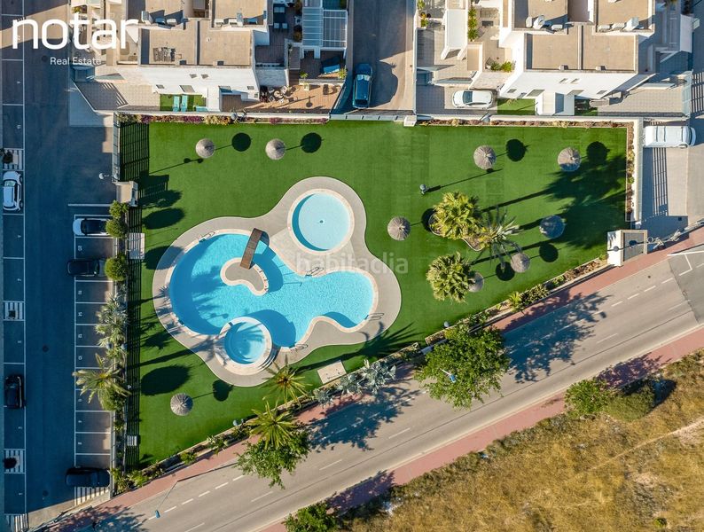 Foto 41e9a0af-450e-45b2-8b83-dab64bf9b46b. Casa adossada amb piscina a Parque Acuático - Sector 25 Torrevieja