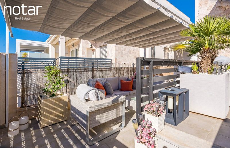 Foto b23e875f-0c28-44f4-b3e0-c1699c3a4f24. Casa adossada amb piscina a Parque Acuático - Sector 25 Torrevieja