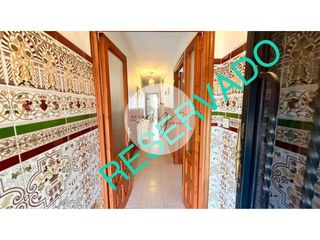 House in Calle arrabal 19. Gran oportunidad de compra de vivienda con patio en nava del rey