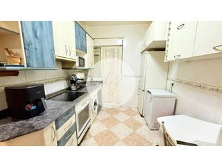 Etagenwohnung  Calle alfonso quintanilla. Piso en pleno centro de medina del campo