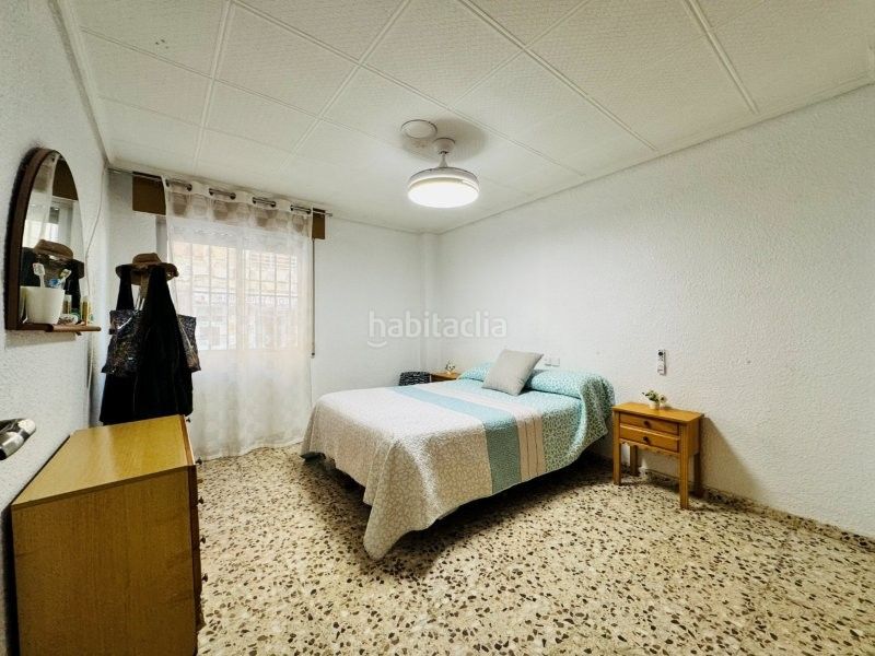 Foto 39e75c42-17f9-43f5-89da-717ed854f362. Apartament a calle mar a Gaspar Perelló Torrevieja