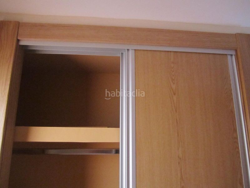 Foto 4ae58699-74f2-4260-ad0d-8b3d1fa2dea2. Edifici a calle colon 12 a Barrio del Centro Alicante