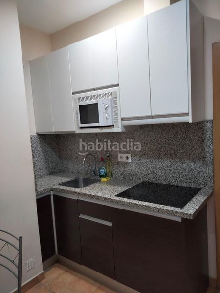 Foto a7d2c025-9816-4e5b-9e4a-e410f9985552. Edifici a calle colon 12 a Barrio del Centro Alicante
