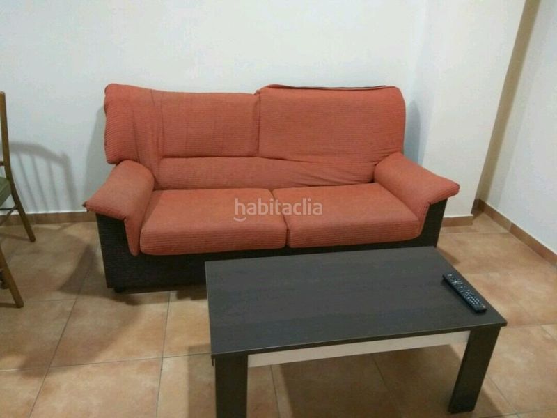 Foto d2d90e66-72c8-41ce-a986-2f9bdbff0abf. Edifici a calle colon 12 a Barrio del Centro Alicante
