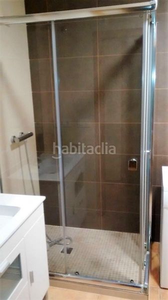 Foto fd6d58b4-6cc1-46a1-8100-39bea1d32c77. Edifici a calle colon 12 a Barrio del Centro Alicante