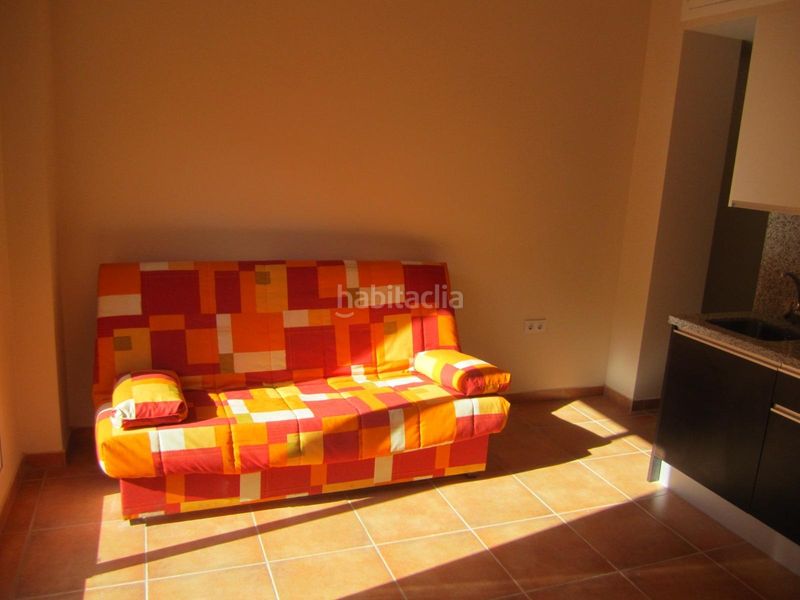 Foto fe0a1053-6c0a-4a7a-bf8e-1fde97914980. Edifici a calle colon 12 a Barrio del Centro Alicante