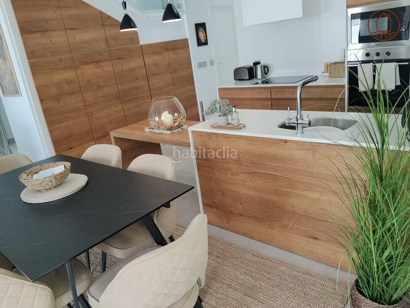 Foto eada2e54-98d1-46d9-a6f8-754a614b6117. Chalet in calle calle manuel de falla 48 in Daya Nueva