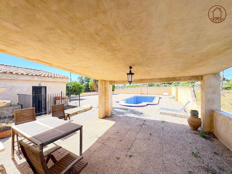 Foto 86d7b3d0-8acd-4cb3-a5ed-0a352b615145. Chalet con parcheggio piscina in Almoradí
