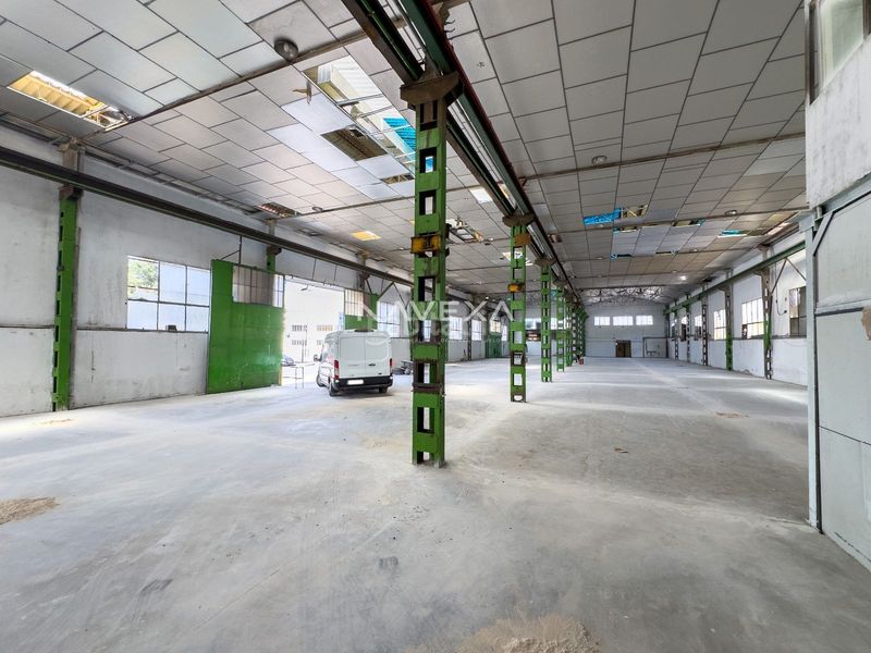 Foto d9fa0d19-6275-4b9f-b3e9-40918b1e49d1. Location bâtiment à usage industriel dans Zona Industrial Pinto