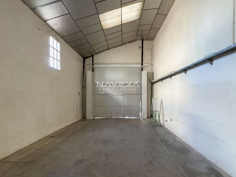 Foto f5541ebb-e918-438f-9e94-fadde767bc3d. Rent industrial building in Zona Industrial Pinto