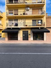 Local Comercial a Carrer de Ramón y Cajal 75