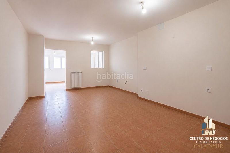 Foto 482982f2-33c9-40f6-a61f-97f11a868e61. Casa adossada amb calefacció aparcament a Centro Calatayud