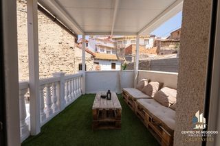 Casa  San miguel 8. Casa restaurada en maluenda con placas solares