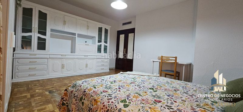 Foto 881aba82-cc59-4fe7-b785-754177fa504c. Rent flat in avenida san juan el real 7 in Centro Calatayud
