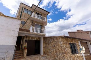 Xalet  Caracolada 28. Vivienda en maluenda lista para entrar a vivir  4 dormitorios, b