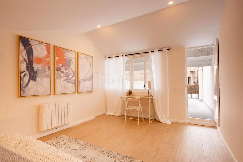 Foto 1285a134-590c-48e6-ad31-98d9ab527994. Casa adossada amb aparcament a Barri del Centre Terrassa