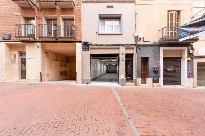 Foto 4d57d00f-1d51-478c-9e3d-d0e66abded46. Casa adossada amb aparcament a Barri del Centre Terrassa