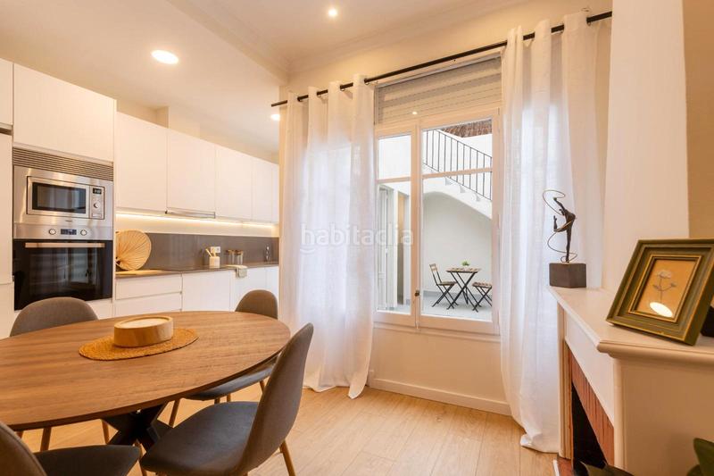 Foto 6525b270-cf1d-44ec-9926-c5f77c85dc25. Casa adossada amb aparcament a Barri del Centre Terrassa