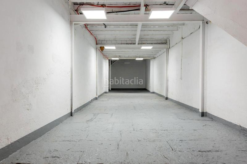 Foto ea606ebf-122f-4814-bf0d-62e5b66f997a. Casa adossada amb aparcament a Barri del Centre Terrassa