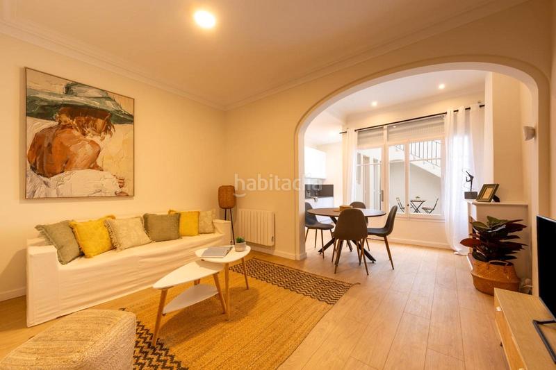 Foto ed0427cb-d346-4c85-b703-deb7ee51d125. Casa adossada amb aparcament a Barri del Centre Terrassa