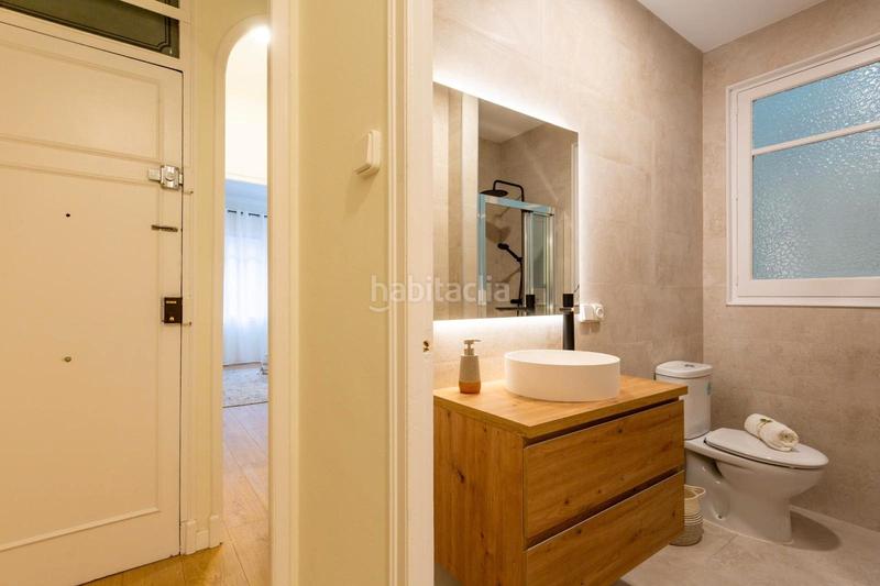 Foto ee33fccd-6f70-4966-8e35-162e85319967. Casa adossada amb aparcament a Barri del Centre Terrassa