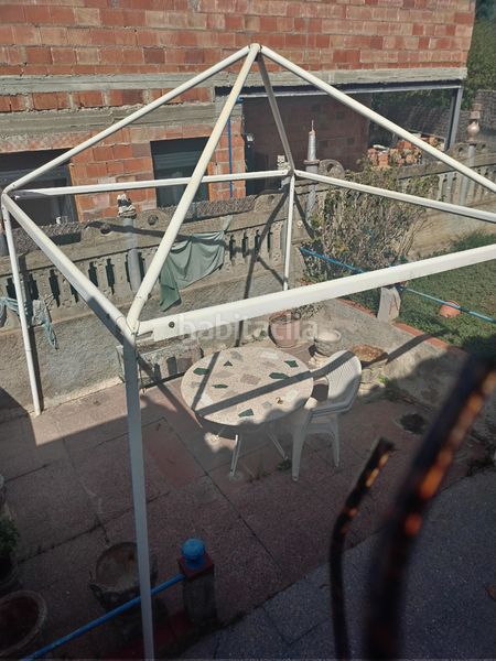 Foto 98c25cf0-950c-4437-8cd8-37e6f1a9d79e. Chalet con riscaldamento in Vacarisses