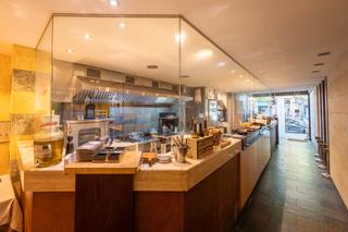 Business premise in Avinguda de Pi i Margall 79