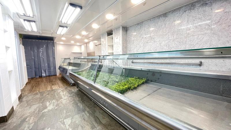 Foto 6935f03a-b0e5-4baf-ae69-7699406424e4. Local commercial dans carrer de sant quintí 8 dans El Camp de l´Arpa del Clot Barcelona