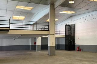 Rent Industrial building  Carrer albert einstein. Nave industrial en una de las mejores zonas de cornella