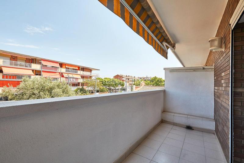 Foto 0ea33bc1-cff5-4551-86ba-a06fa2e22765. Casa a carrer de l'estrella de mar 214 a Baixador Castelldefels