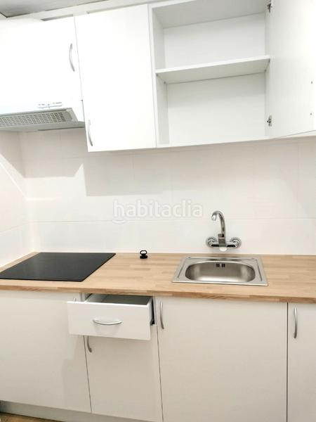 Foto 48025673-f64c-4118-bf71-bbee61683416. Pis a carrer amapolas 36 a Pubilla Cases Hospitalet de Llobregat (L´)