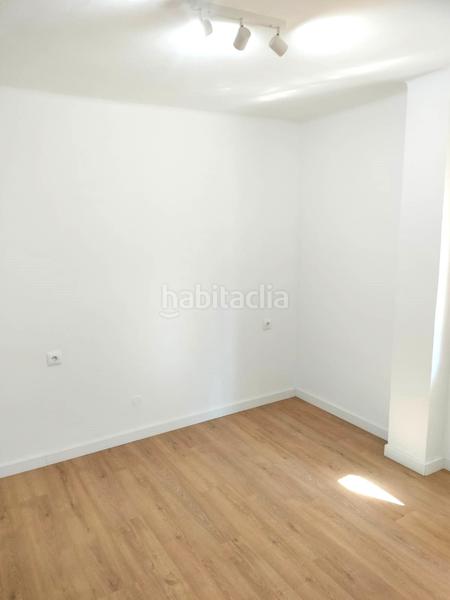 Foto fad380ac-a40a-4a8e-80de-bde4f9c09707. Pis a carrer amapolas 36 a Pubilla Cases Hospitalet de Llobregat (L´)