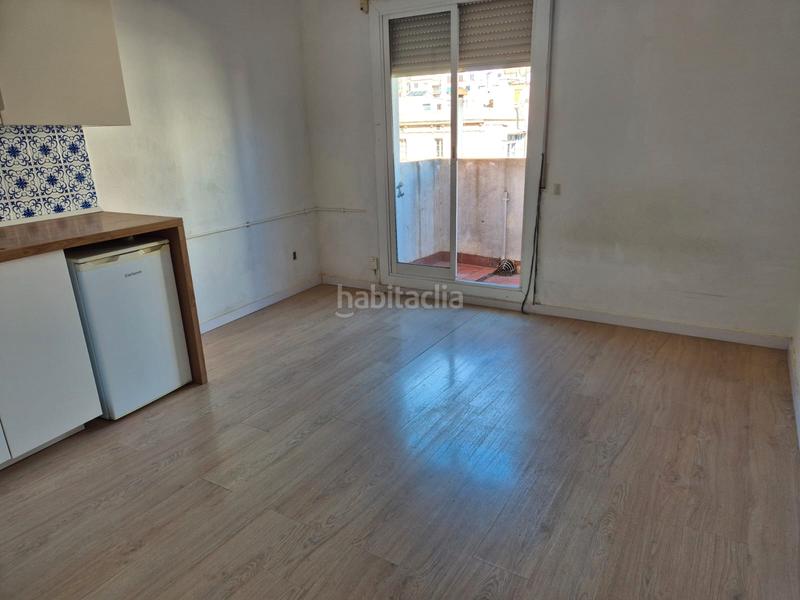 Foto 45f1db77-0386-4ccd-b597-235c3066932a. Estudi amb calefacció a Vila de Gràcia Barcelona