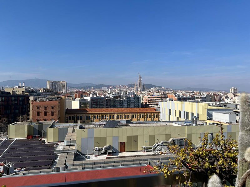 Foto a72f8504-c4b1-4a4a-a384-058a4122a7e6. Àtic amb calefacció a El Parc i la Llacuna del Poblenou Barcelona