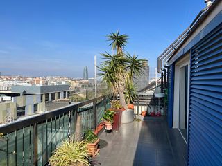Àtic  Carrer dels almogàvers. Junto a poblenou y a 10 min de la playa