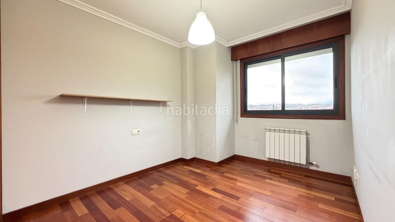 Foto e127c7b2-3df2-4367-b678-7408a1054ab3. Pis amb aparcament a Sardoma - Castrelos Vigo
