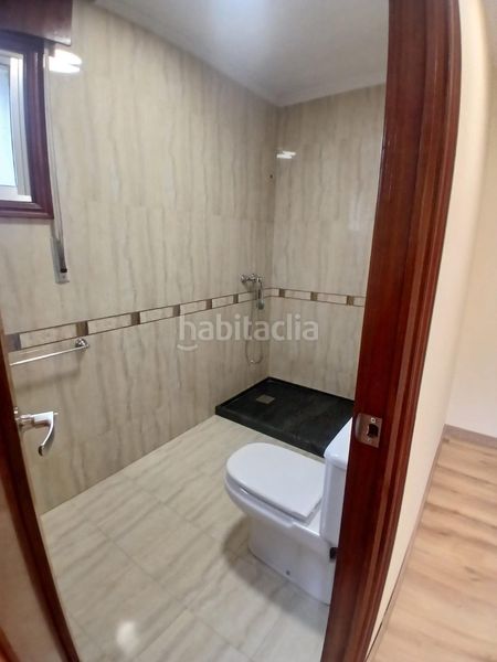 Foto 3cf6498b-b135-426e-91fe-b386c55999db. Casa amb calefacció aparcament a Valadares - Beade Vigo
