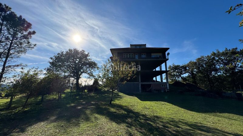 Foto 254ac9e1-8602-4322-8992-3ecaf90e7d97. Casa amb calefacció aparcament a Aldán Cangas