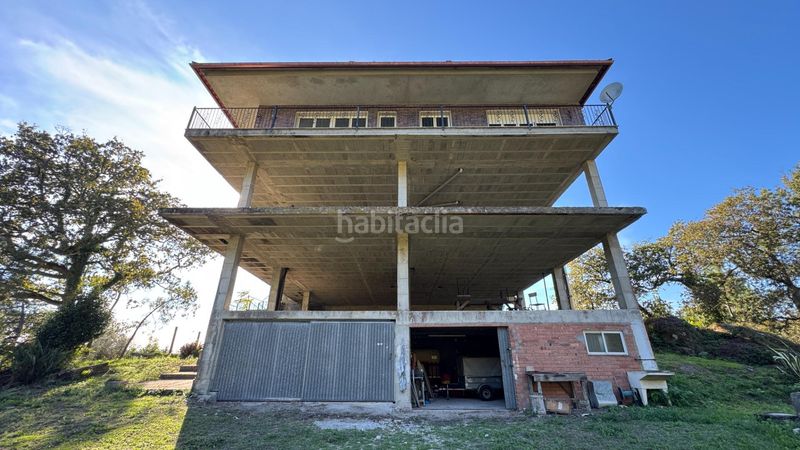 Foto bdf654e2-c535-4778-ae53-43748e5a58fd. Casa amb calefacció aparcament a Aldán Cangas