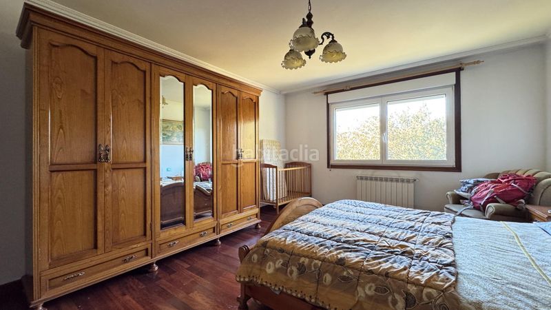 Foto bf53d44b-53b8-478b-867e-023972e090c3. Casa amb calefacció aparcament a Aldán Cangas