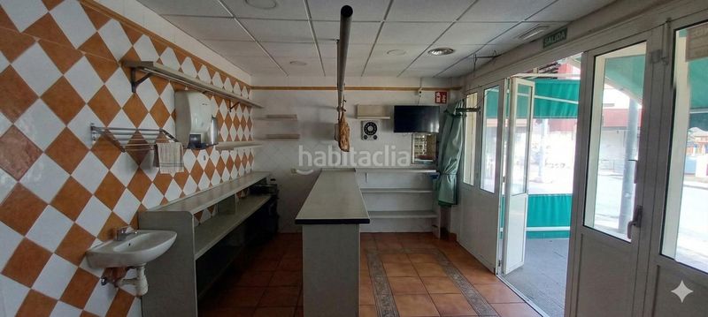 Foto a3f0d3b1-14ce-44ba-b355-23d964afb645. Local comercial a Coia Vigo