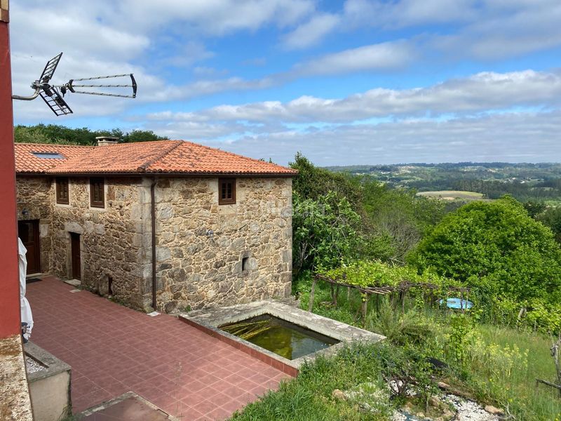 Foto 4f60b331-e799-43a6-9cde-7ff1e417245c. Casa amb calefacció aparcament a Estrada (A)